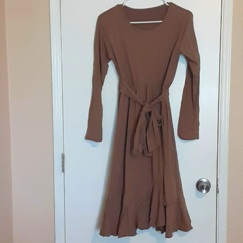 New long sleeve knee length dresses
